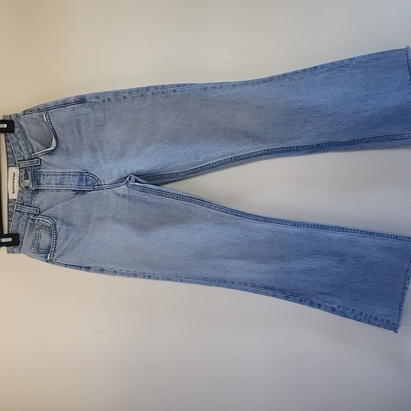Reformation Mid-Rise Crop Flare Jeans In Sky Blue Size 25 - Picture 6 of 14